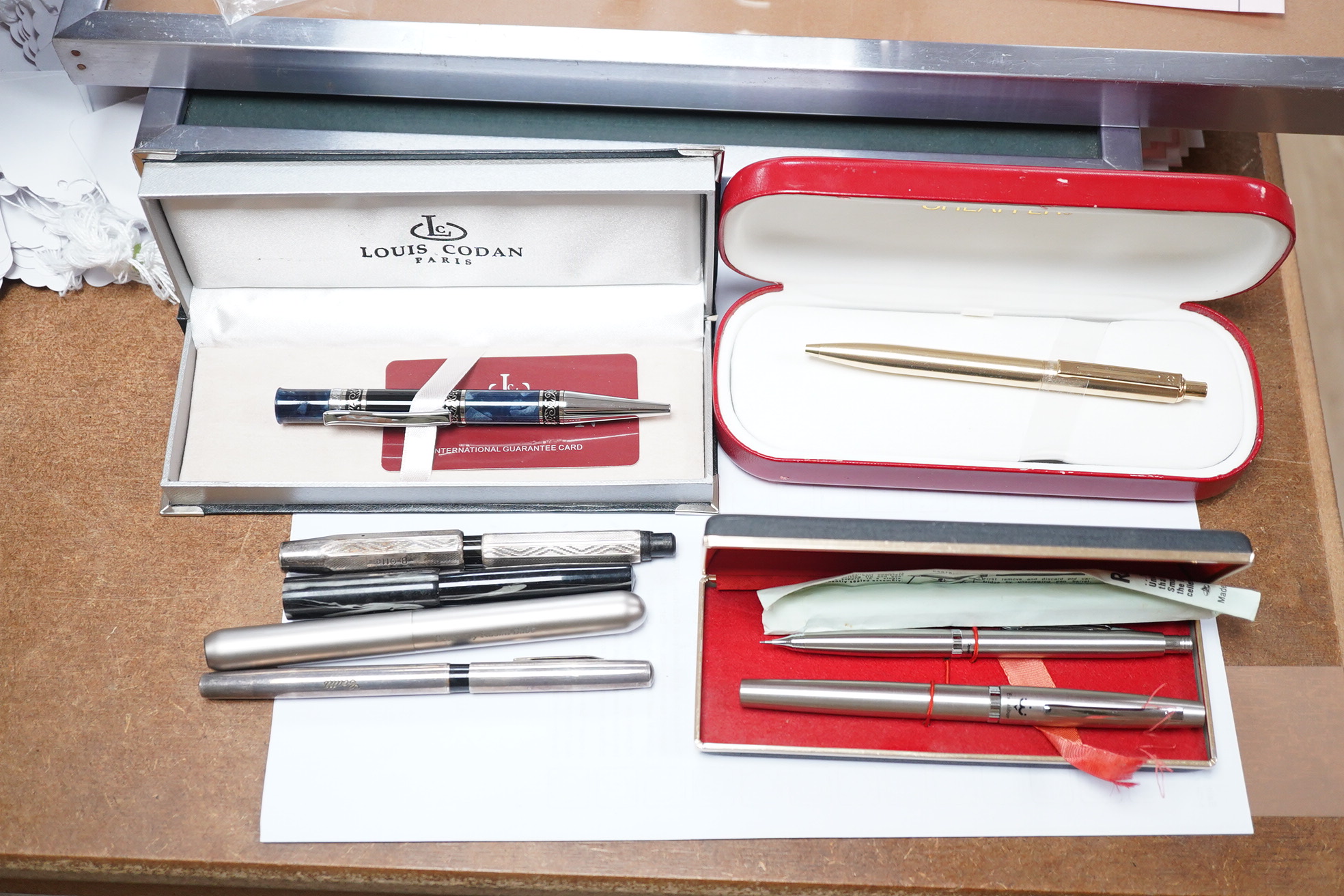 A quantity of pens including a silver fountain pen (8). Condition - fair